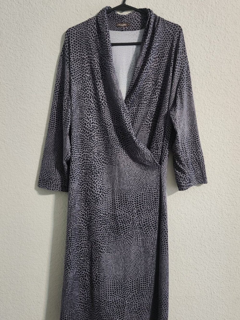 J. McLaughlin Faux Wrap Dress V-neck Abstract Print Grey/Black dress size medium